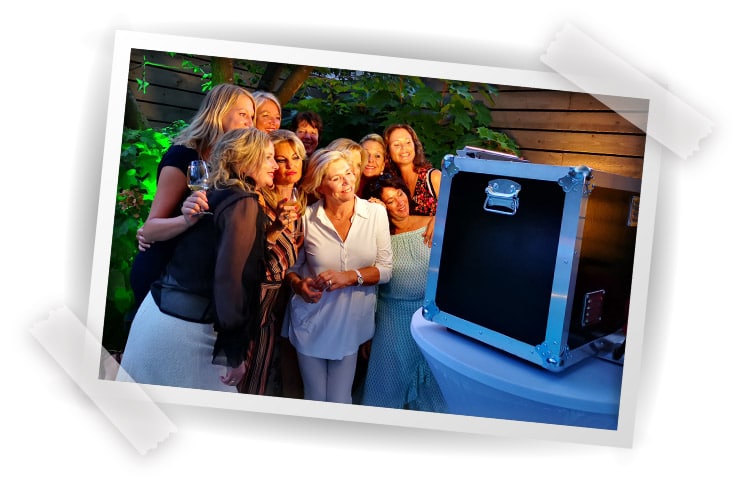 Photbooth Huren In Vlissingen Goes Voor Bruiloft Of Personeelsfeest Fotozuil Fotohokje 8